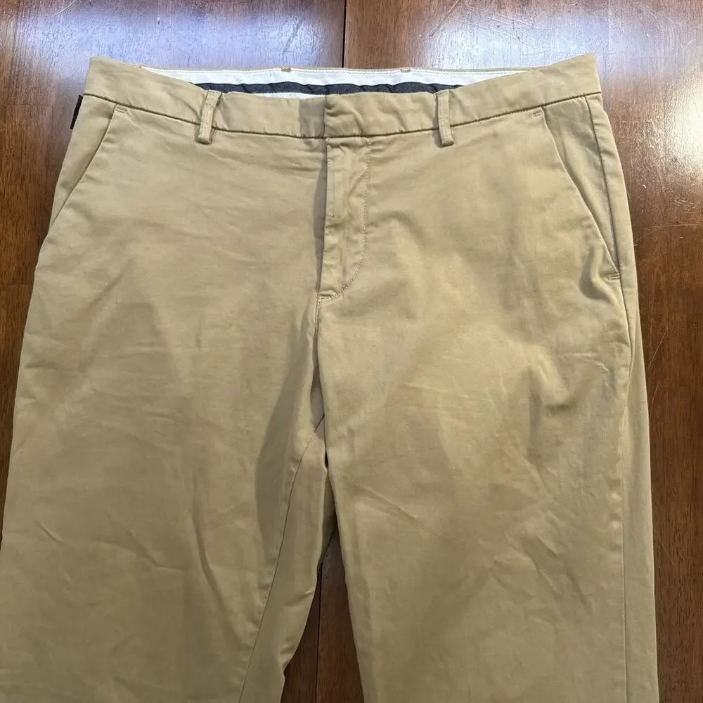 Armani Exchange Men's‎ Pants Khaki Size 33x32 Chino Pants - Picture 2 of 13